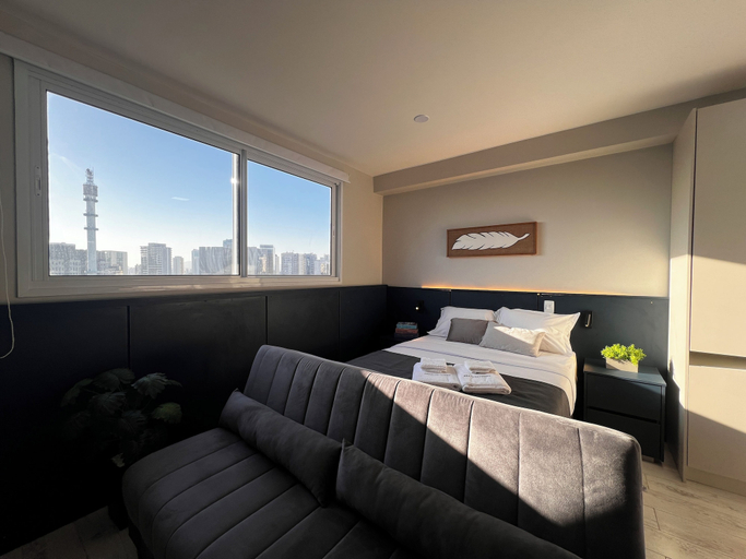 Room 5, Moderno com Ar condicionado e Academia, São Paulo