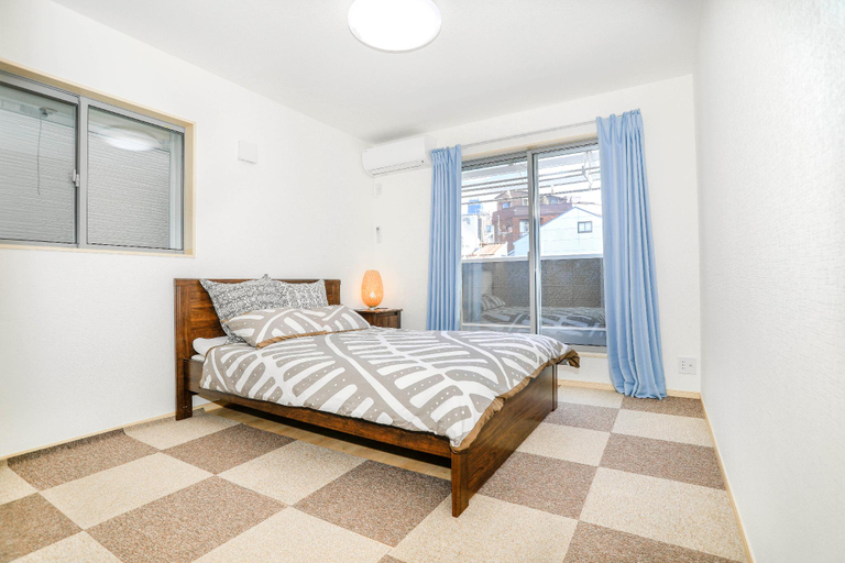 Bedroom 2, A Private 4-Bedroom House near Tsuruhashi, Sleeps 8, Osaka