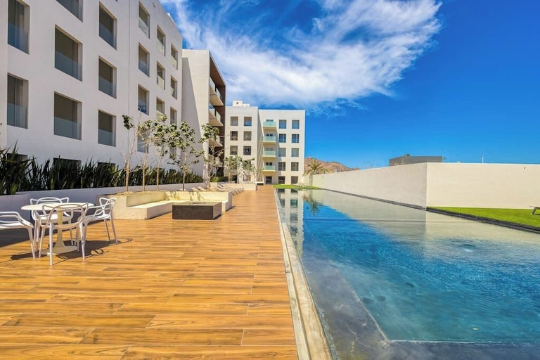 Pool 3, Spacious Condo With Private Washer/dryer, City Views, and Shared Pool, La Paz
