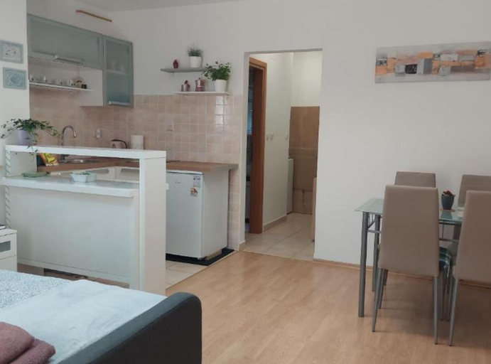Private kitchen 5, Boutique Studio Pula, Pula