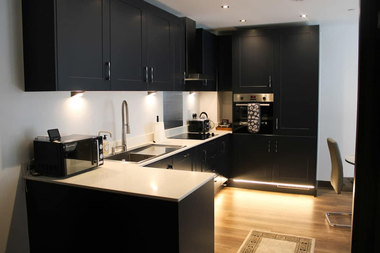 Room 4, The Sunrise Den Modern 2-bed Apartment Parking, Hertfordshire