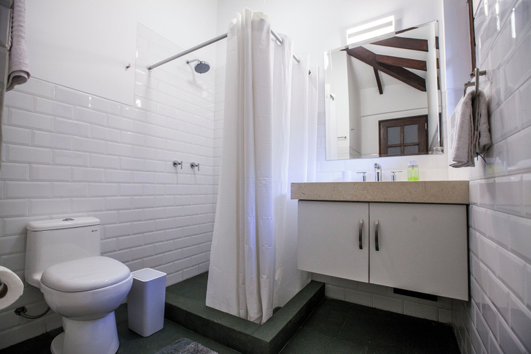 Bathroom, The Lodge Peru, Calca