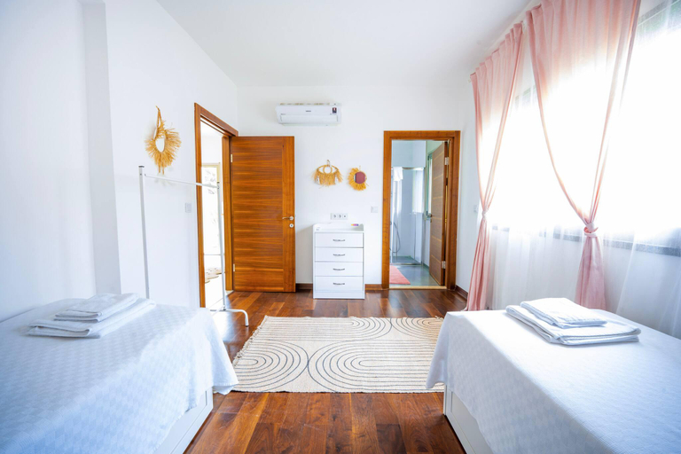 Bedroom 3, Luxury Vacation Seaside Villa with Privacy, Çeşme