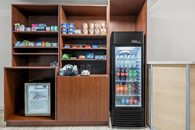 Food & Drinks 5, Comfort Inn & Suites, Park