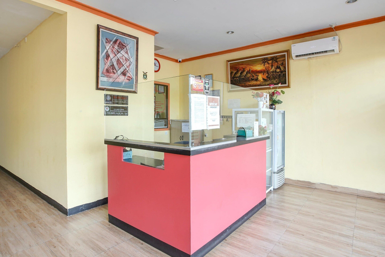 Reception 2, Luxury Deluxe DBL Retreat W/ Free Wifi and Parking, Batam