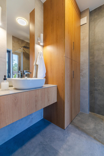 Bathroom 4, New Holiday Homes, Dziwnow, Kamień