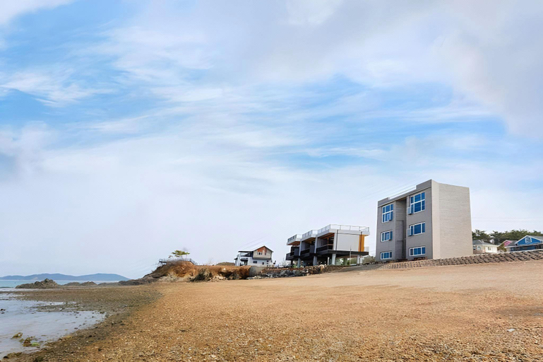 Exterior & Views 1, Daebudo On the Beach Pool Villa, Hwaseong