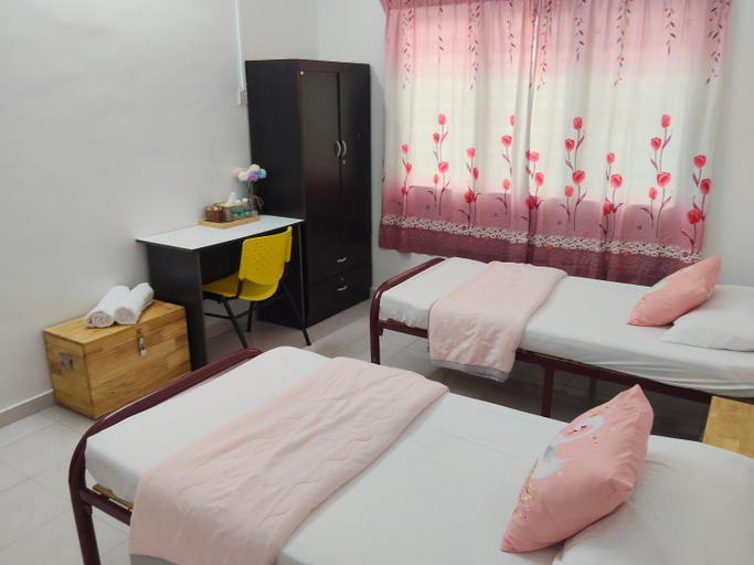 Bedroom 2, 阳台民宿 16 Terrace, Kluang