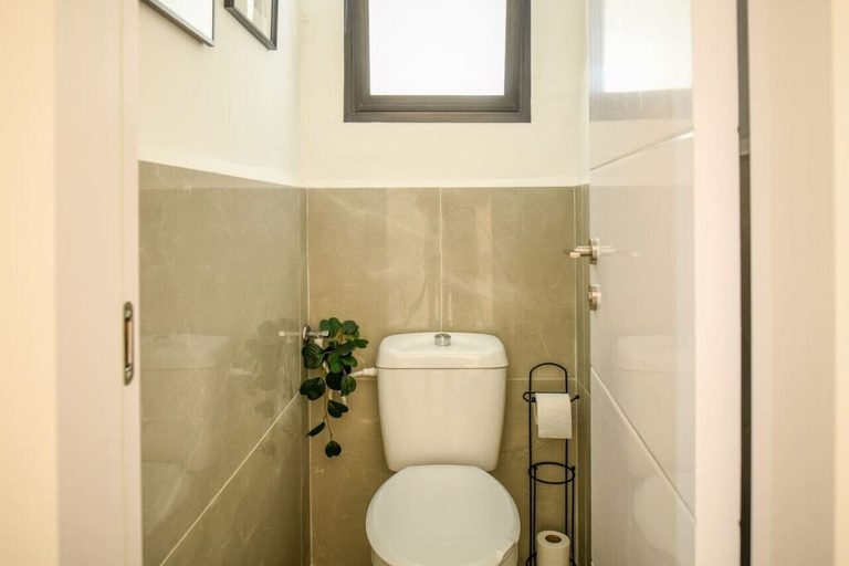 Bathroom 3, Charming 2BR in Haifa by Sea N' Rent