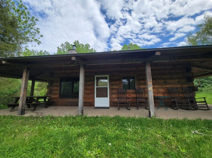 Exterior 5, Wildlife Prairie Park, Peoria