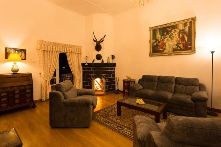 Interior 5, The Rockbourne Bungalow, Doluwa