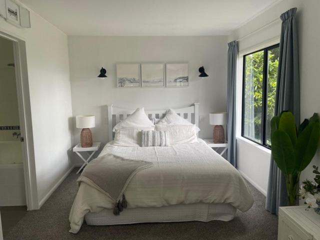 Bedroom, Bushside Cottage - Akaroa Holiday Home, Christchurch