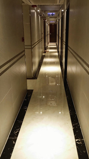 Others 4, Parklomen Inn, Kowloon