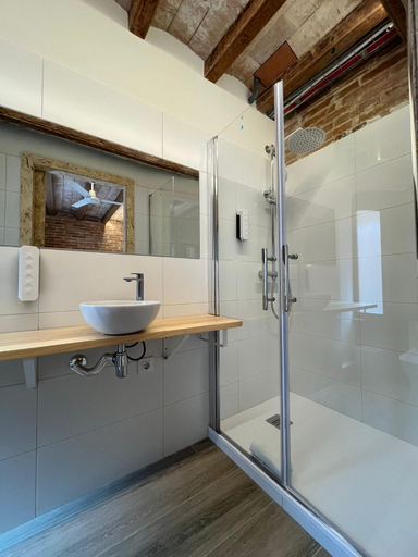 Bathroom 3, Barcelona Classic Gracia Apartments, Barcelona