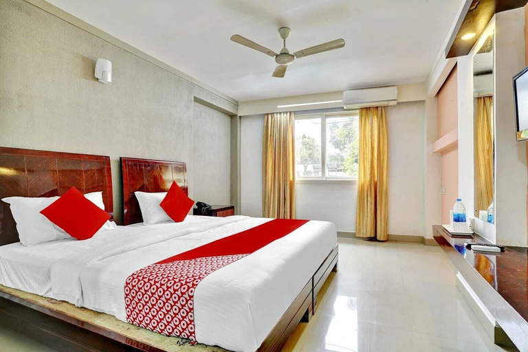 Room 3, AEC RESIDENCY, Alappuzha