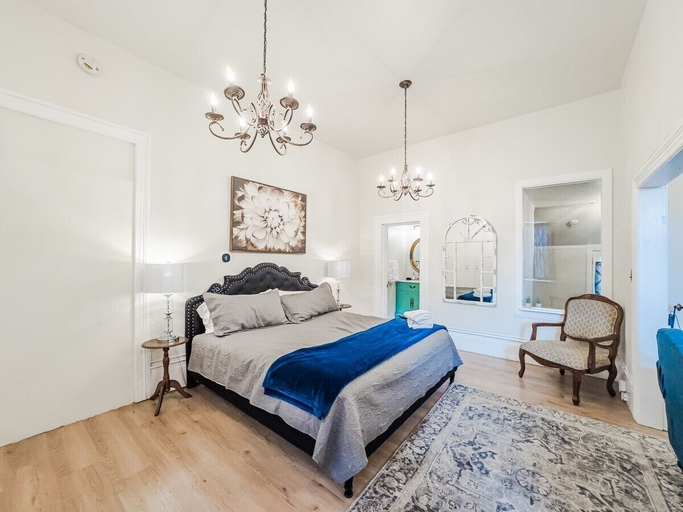 Interior 5, 406 Canyon Rd #2, Weber