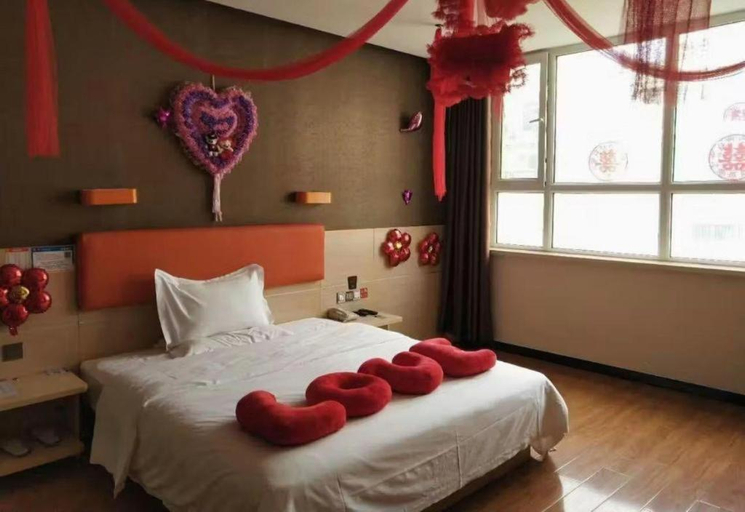 Bedroom 5, 7 Days Premium·Shihezi Passenger Terminal, Shihezi