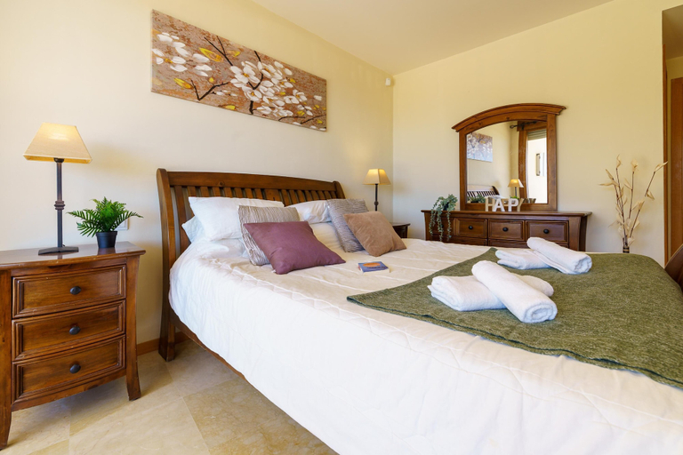 Room 3, Marbella Mountain With sea View and Pool, Málaga