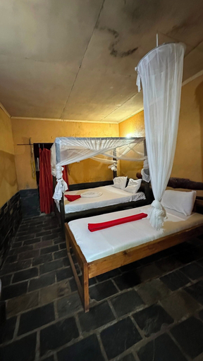 Room 4, Sunbright Lodge & Campsite, Monduli