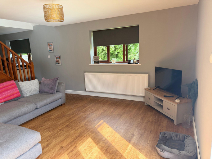 Living area 4, Cottage Sleeps 8 - Garden Bbq Pet-Friendly, Warwickshire