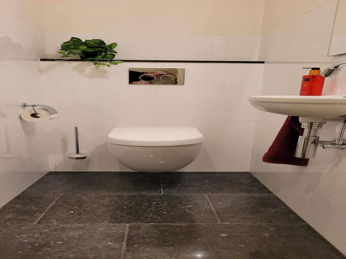 Bathroom 3, Villa in Overloon near War Museum, Boxmeer