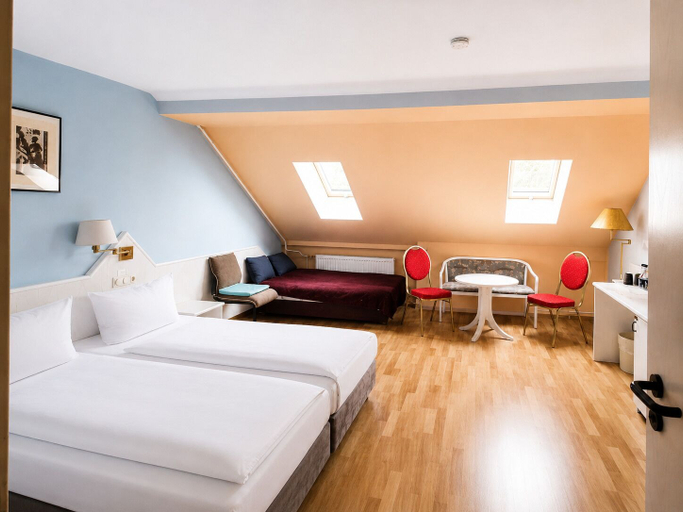 Bedroom 4, Hotel Elisenhof, Chemnitz
