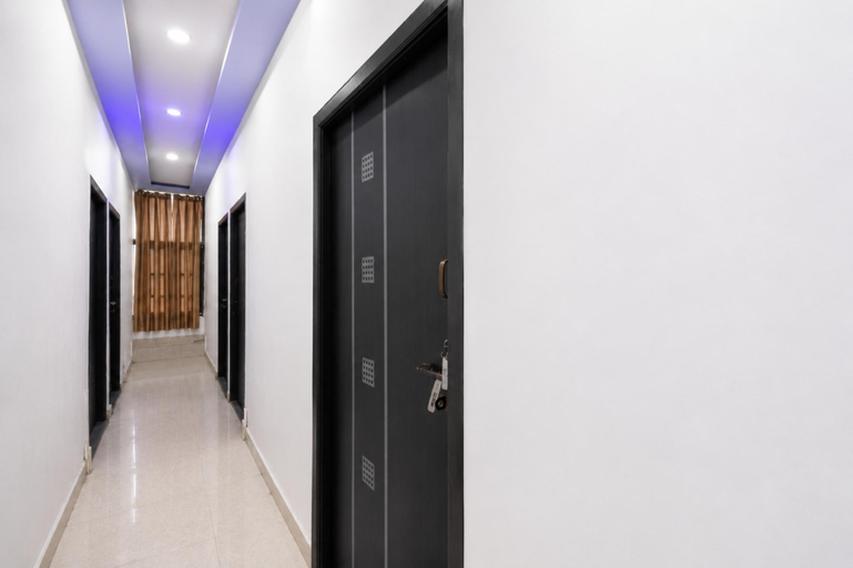 Public Area, Goroomgo Metro Regency Lucknow, Lucknow