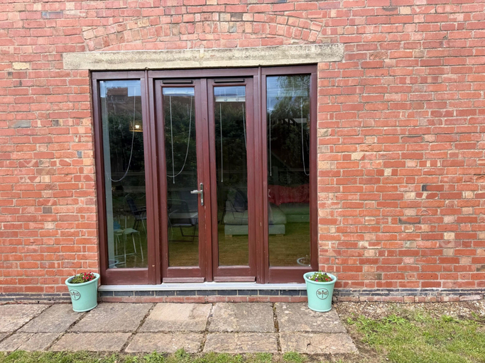 Exterior detail, Cottage Sleeps 8 - Garden Bbq Pet-Friendly, Warwickshire