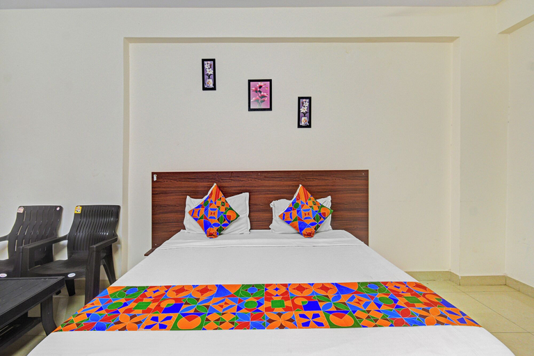 Room 3, FabHotel Shabari Heights - Nr. Ameerpet Metro Station and South India Shopping Mall Textile & Jewellery - Ameerpet, Ranga Reddy