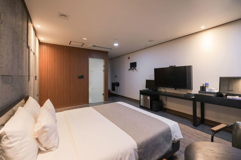 Bedroom 3, Yeosu Hotel ZAVA, Yeosu