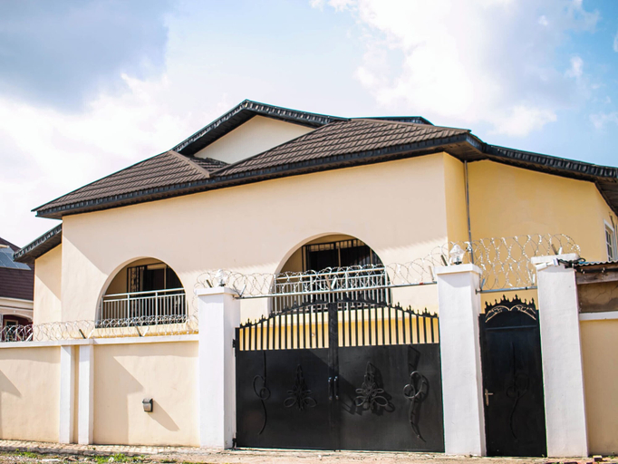 Exterior 4, Cedar Suites, Lagelu