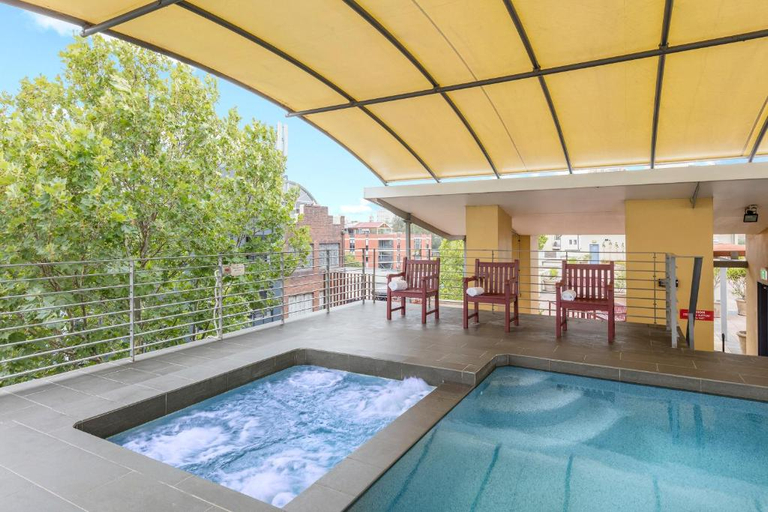 Sport & Beauty 2, Nesuto Chippendale Sydney Apartment Hotel, Sydney