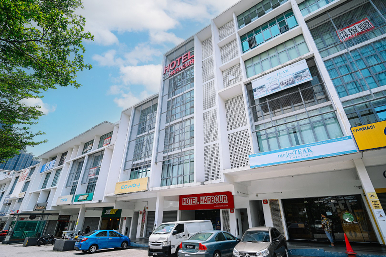 Exterior & Views 2, Swing & Pillows @ PJ21 Petaling Jaya, Petaling Jaya