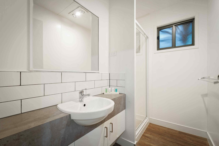 Bathroom 4, Tiny Away Escape at Daylesford Springs, Hepburn - East