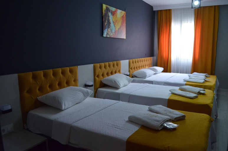 Bedroom 3, Lizbon Hotel, Güzelbahçe