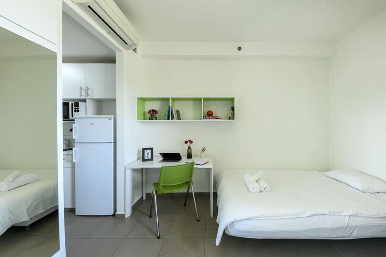 Bedroom 3, Homey Studio Prime Location in Tel Aviv