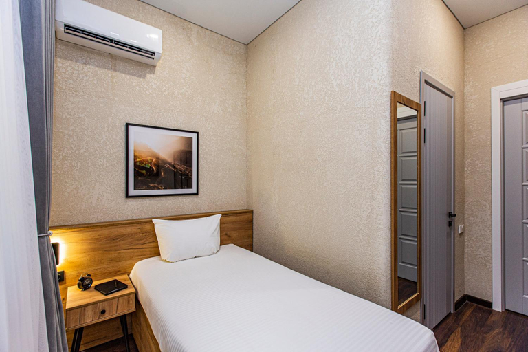 2, TAU 28 Hotel, Almaty