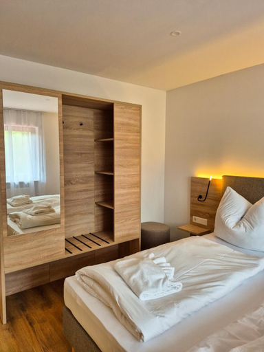 Bedroom 2, Brauhaus am See, Bad Kissingen