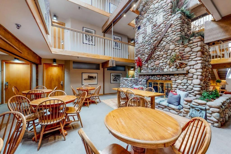 Food & Drinks 4, Aspen Mountain Lodge, Pitkin