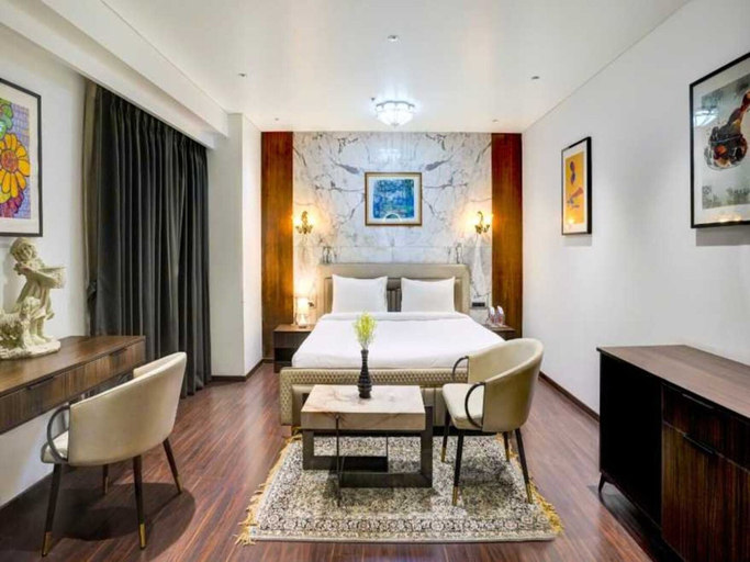 Room 5, Townhouse Baner Street, Pune
