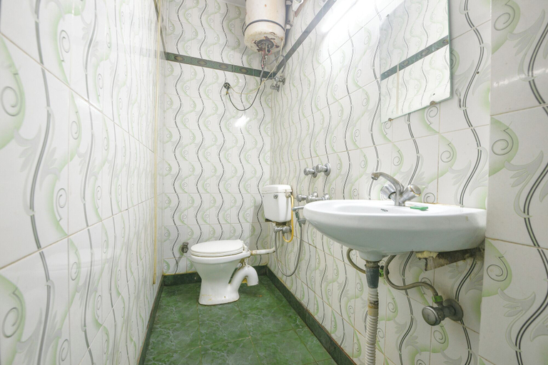 Bathroom 5, Via Comfort Stay Green Park, Delhi