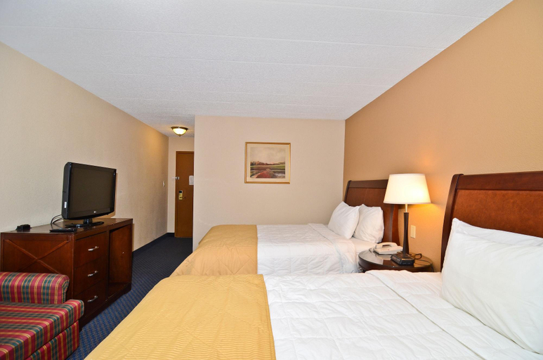 Room 2, Pocono Resort Conference Center, Lackawanna