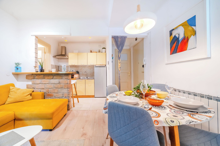 Others 4, Quiet Corner Central Zagreb 1BR w/ AC - Happy Rentals, Zagreb