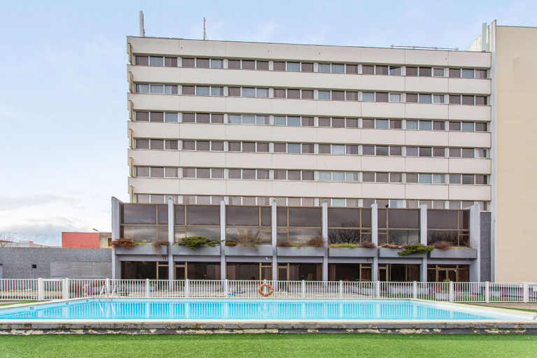 Exterior & Views 2, Cowool Grenoble, Isère