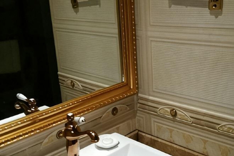 Bathroom 4, Yijia International Hotel, Hainan