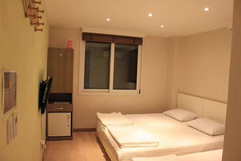 Bedroom 4, Moon Sun Guesthouse Myeongdong, Jung