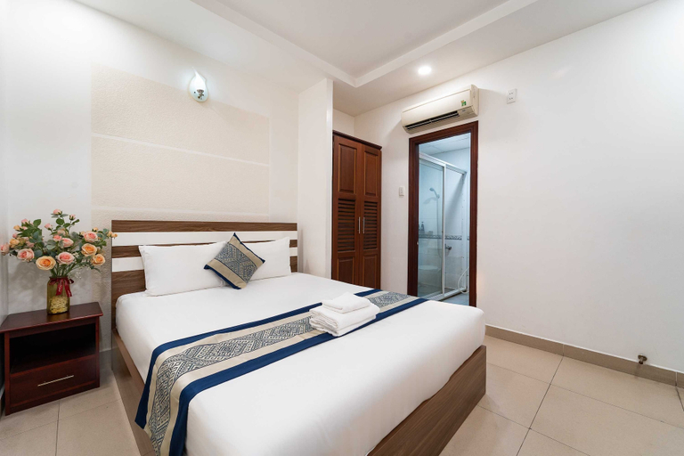 Room 2, Collection O Dinh Dinh 2 - Near T3, Tân Bình