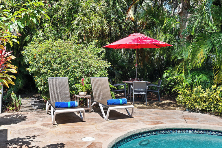 Interior 5, Heated Pool Bungalow Retreat Near Beaches, Broward