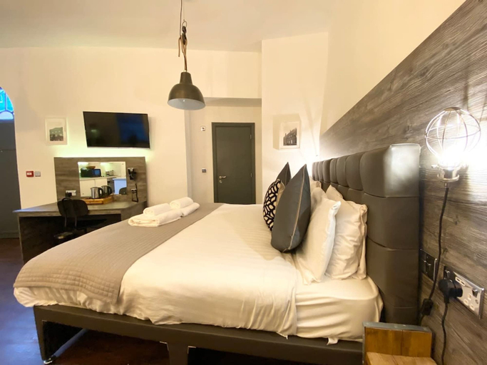 Bedroom, Coach House Studio in Leeds, Leeds