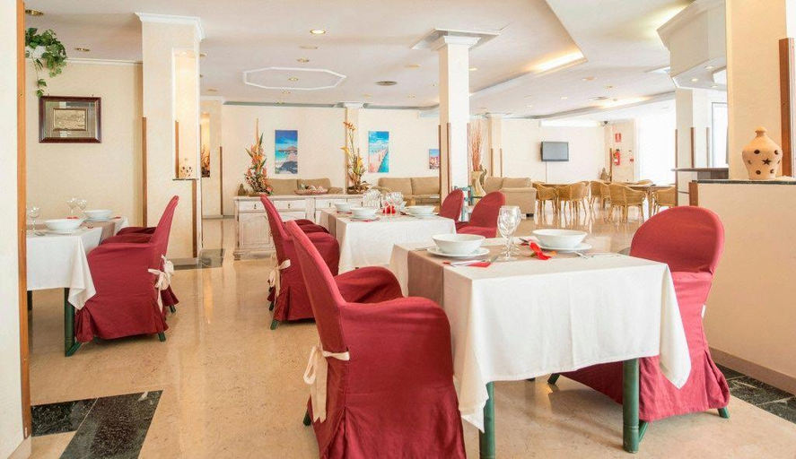 Food & Drinks 5, Ona Village Cala d'Or, Baleares